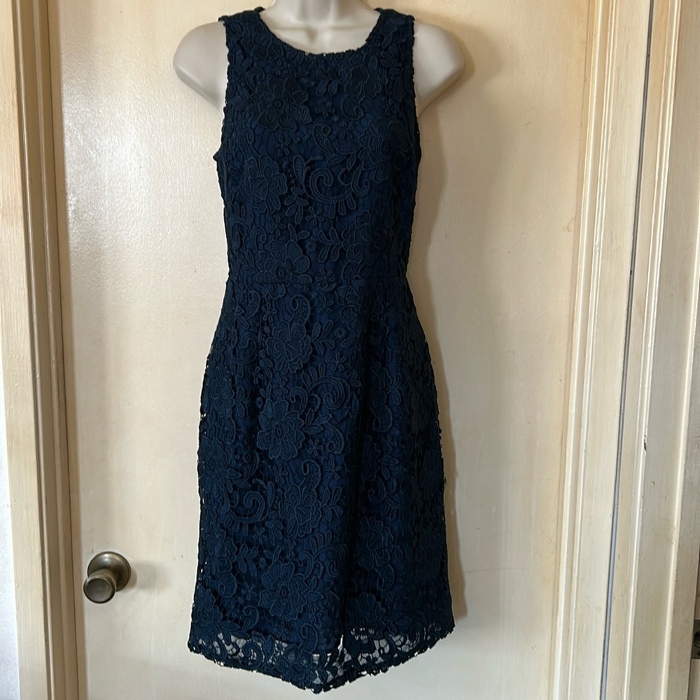 J.Crew Navy Blue Floral Crochet/ Lace Shift Key Hole Mini Dress Size 6